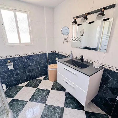Apartment Piso Encantador En Carlos Haya